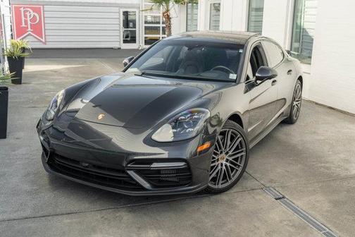 2019 Porsche Panamera Turbo