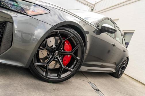 2025 Audi RS 6 Avant 4.0T quattro performance