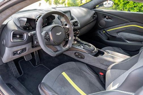 2022 Aston Martin Vantage F1 Edition