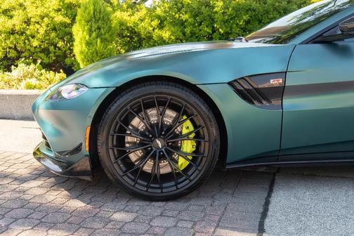 2022 Aston Martin Vantage F1 Edition