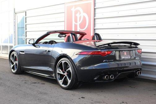 2016 Jaguar F-TYPE R