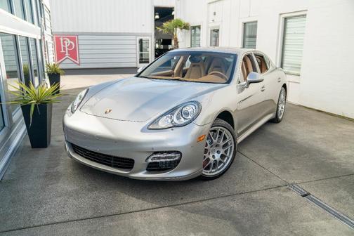 2012 Porsche Panamera Turbo
