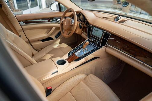 2012 Porsche Panamera Turbo
