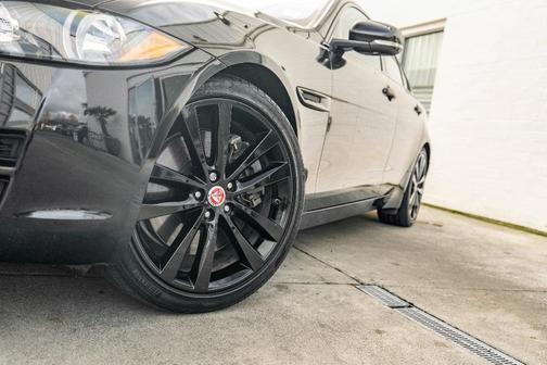 2018 Jaguar XE 35t Prestige