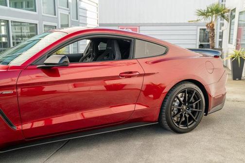 2018 Ford Shelby GT350 Base