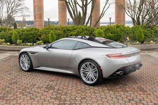 2026 Aston Martin DB12 GOLDFINGER EDITION