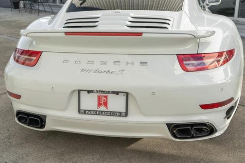 2016 Porsche 911 Turbo S