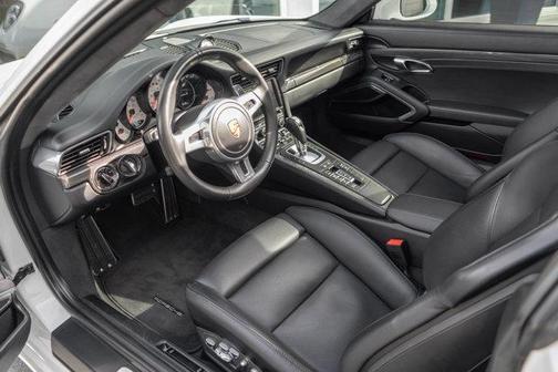 2016 Porsche 911 Turbo S
