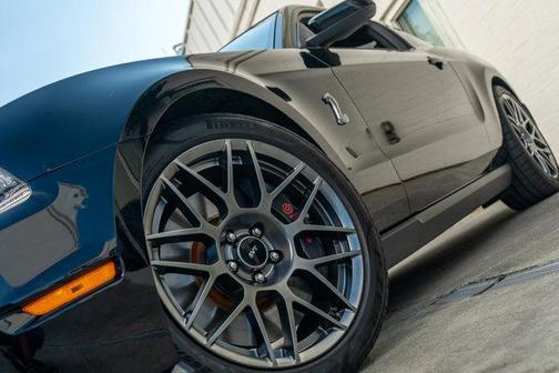 2012 Ford Shelby GT500 Base