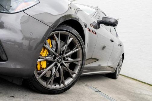 2022 Maserati Ghibli Trofeo