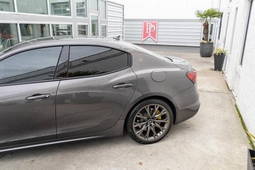 2022 Maserati Ghibli Trofeo