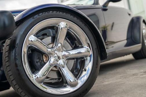 2001 Chrysler Prowler Base (Discontinued)