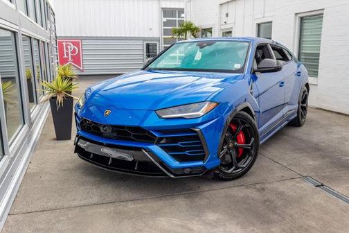 2020 Lamborghini Urus Base