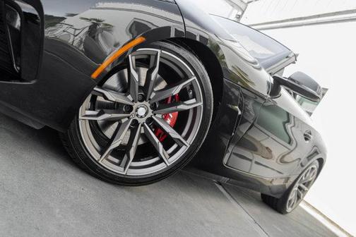 Black Sapphire Metallic 2022 BMW Z4 M40i