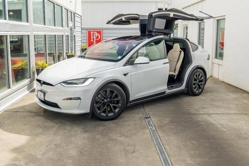 Pearl White Multi 2022 Tesla Model X Plaid