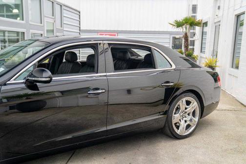 2014 Bentley Flying Spur Base