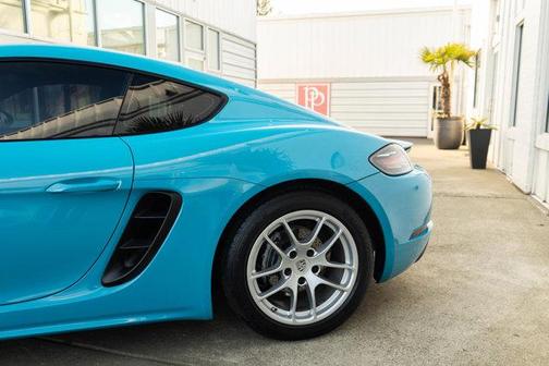 2020 Porsche 718 Cayman Base