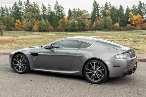 2011 Aston Martin V8 Vantage N420