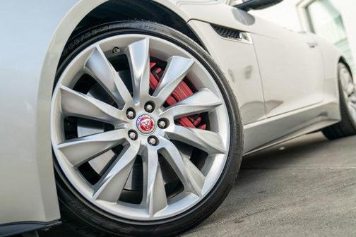2014 Jaguar F-TYPE V8 S