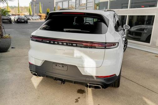 2024 Porsche Cayenne Base