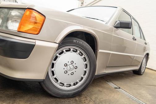 1986 Mercedes-Benz 190 E16