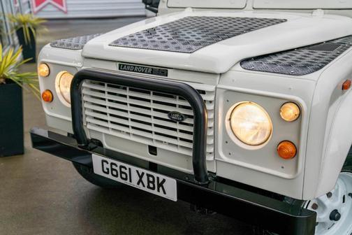 1990 Land Rover Defender 90