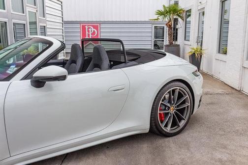 2020 Porsche 911 Carrera 4S