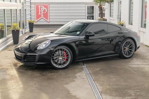2018 Porsche 911 Carrera 4S