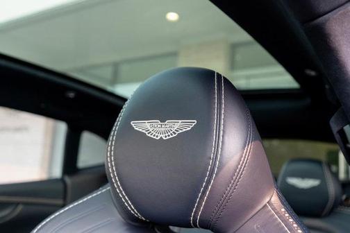 2021 Aston Martin DBX Base