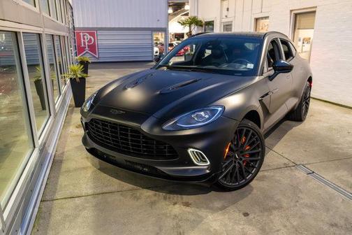 2022 Aston Martin DBX Base