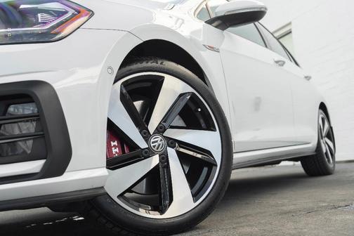 2018 Volkswagen Golf GTI 2.0T Autobahn 4-Door