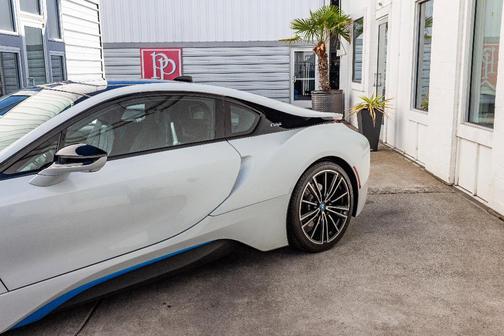 2019 BMW i8 Base