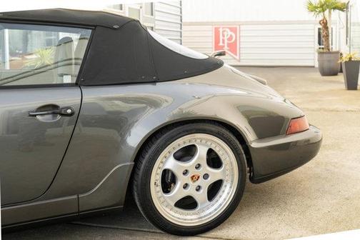 1992 Porsche 911 Carrera 2 Cabriolet