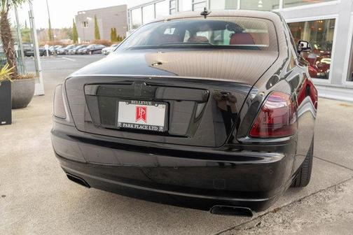2016 Rolls-Royce Ghost Base