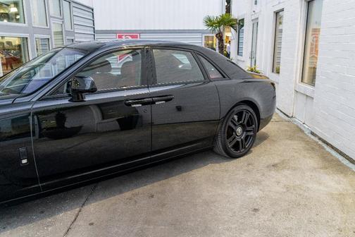 2016 Rolls-Royce Ghost Base