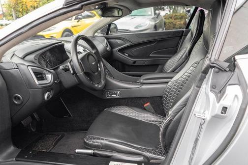 2016 Aston Martin Vanquish Volante