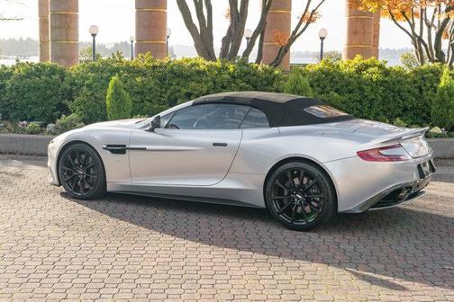 2016 Aston Martin Vanquish Volante