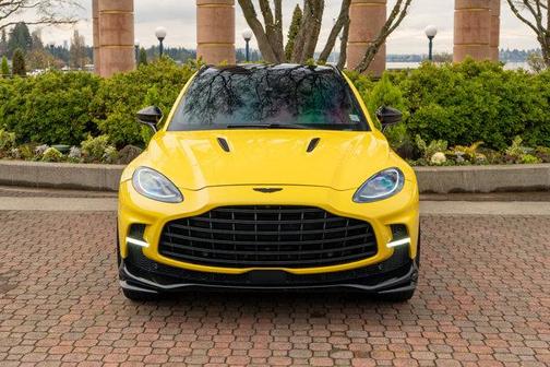 2023 Aston Martin DBX 707