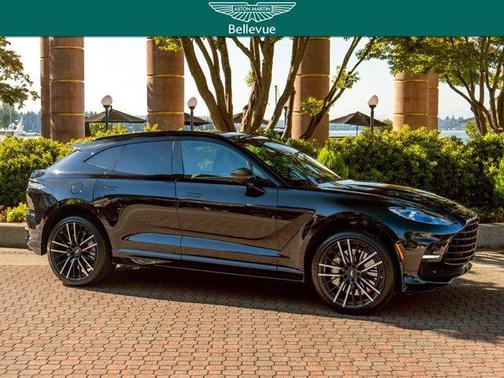 2025 Aston Martin DBX 707