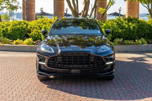 2025 Aston Martin DBX 707