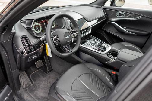 2026 Aston Martin DBX 707