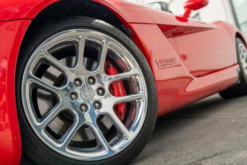 2003 Dodge Viper SRT-10
