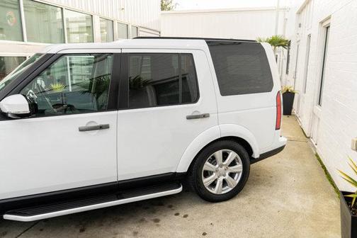 2016 Land Rover LR4 Base