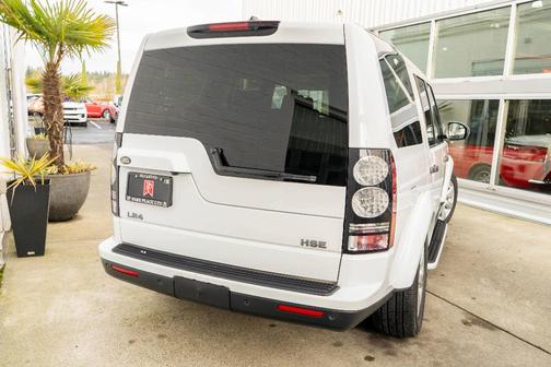 2016 Land Rover LR4 Base