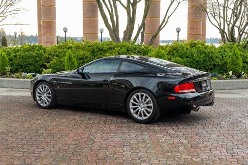2002 Aston Martin V12 Vanquish V12