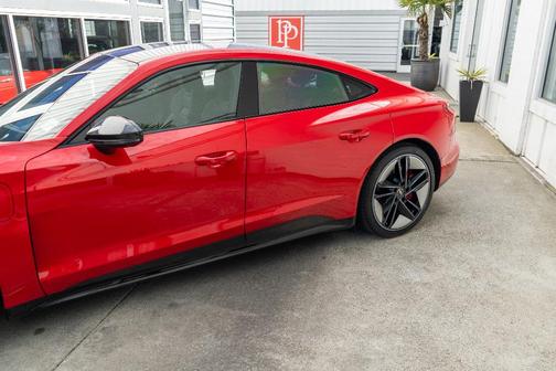 Tango Red Metallic 2022 Audi RS e-tron GT Base