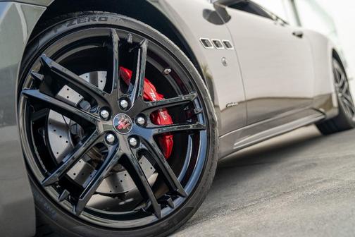 2017 Maserati GranTurismo Sport
