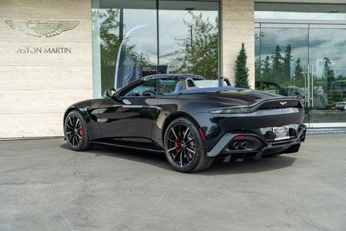 2022 Aston Martin Vantage