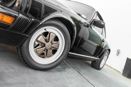 1989 Porsche 911 Carrera