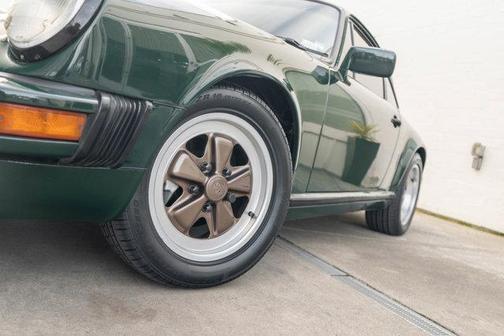 1989 Porsche 911 Carrera